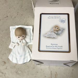 Precious Moments figurine “Baptized In His Name”